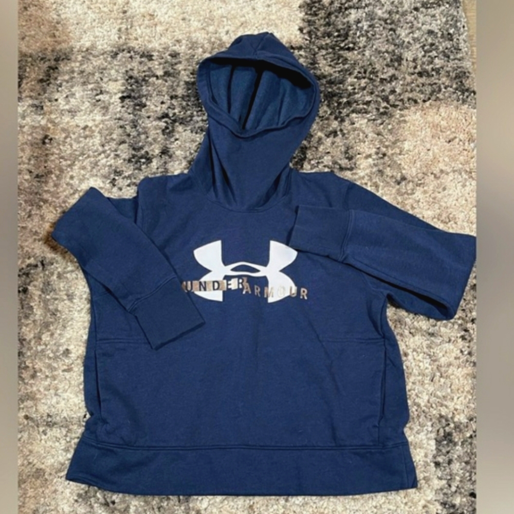 Woman's Under Armour loose fit dark blue hoodie size M mock neck side pockets